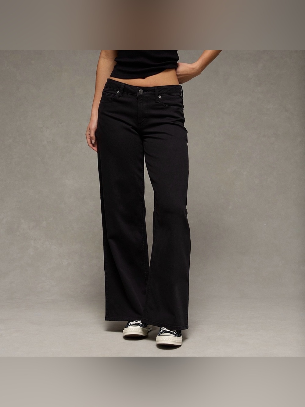 🆕 American Eagle | Low-Rise Ultra Wide
Leg Pant